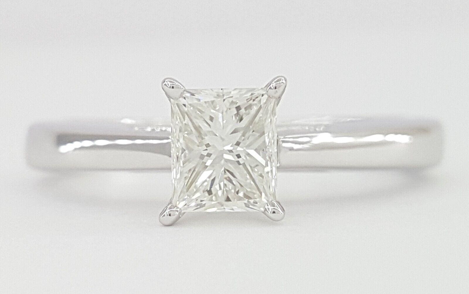 Rectangular Princess Diamond Solitaire Engagement Ring 0.6 ct 18K Retail 3,500