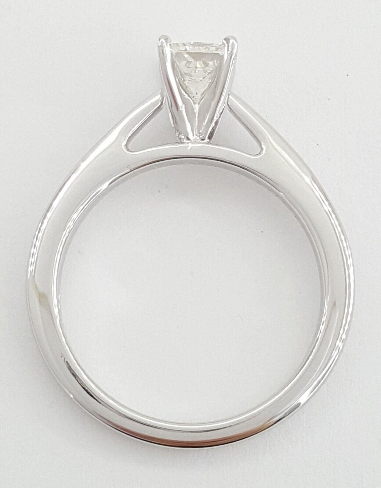 Rectangular Princess Diamond Solitaire Engagement Ring 0.6 ct 18K Retail 3,500