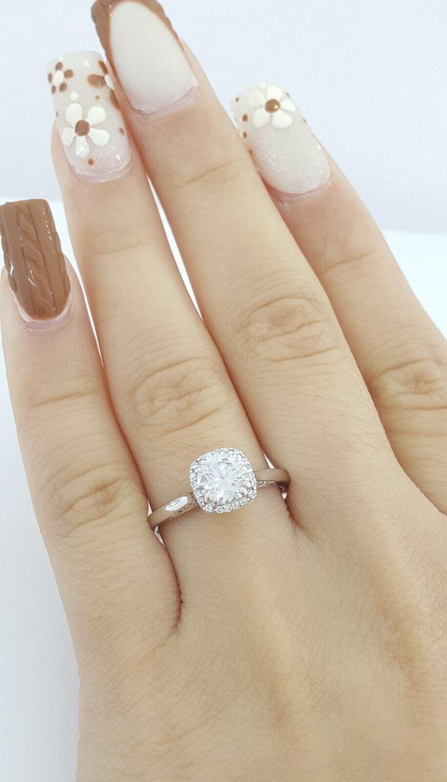 Tacori Dantela Halo Diamond Engagement Ring 0.92 ct 18k W Gold GIA Rtl 7K
