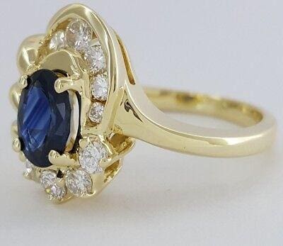 14K Yellow Gold 1.43 ctw Natural Oval Sapphire & Round Diamond Ring