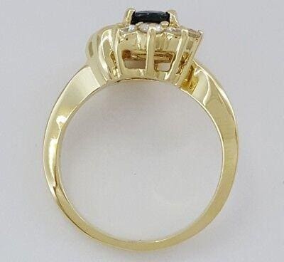 14K Yellow Gold 1.43 ctw Natural Oval Sapphire & Round Diamond Ring