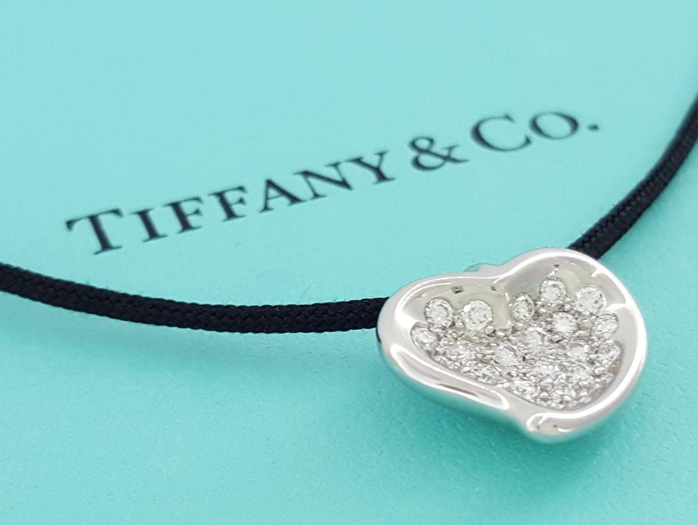 Tiffany & Co Elsa Peretti 0.35 ct Platinum Round Diamond Heart Pave Pendant