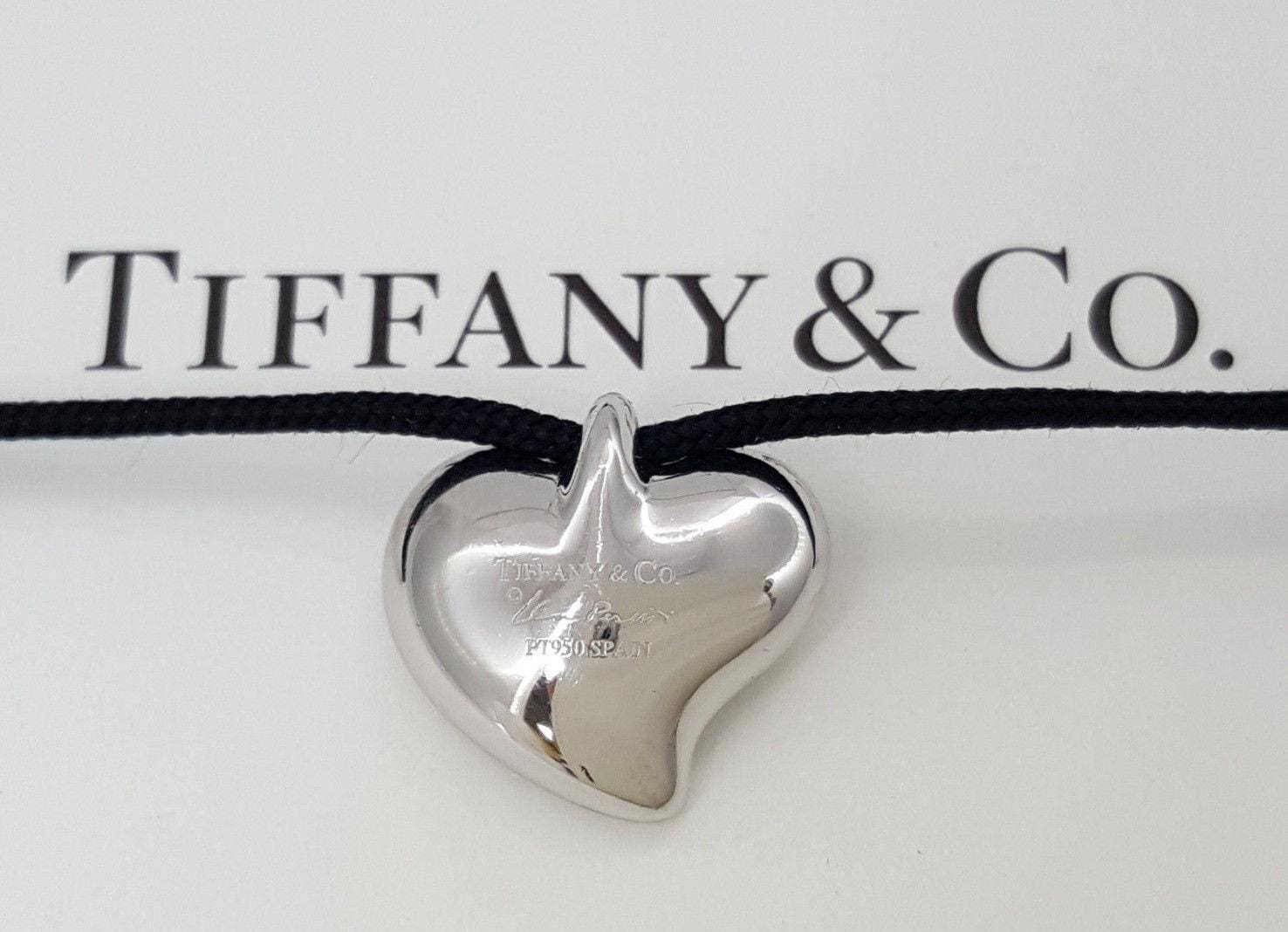 Tiffany & Co Elsa Peretti 0.35 ct Platinum Round Diamond Heart Pave Pendant