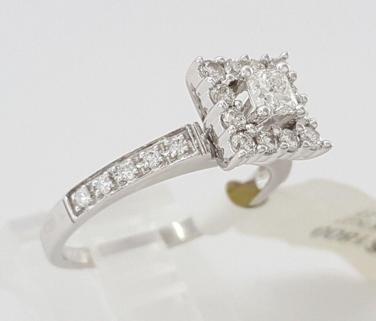 0.58 ct 14K White Gold Princess Cut Diamond Halo Engagement Ring 3.2 Grams