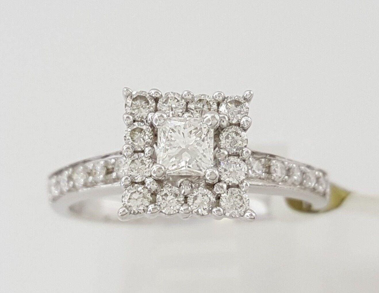 0.58 ct 14K White Gold Princess Cut Diamond Halo Engagement Ring 3.2 Grams