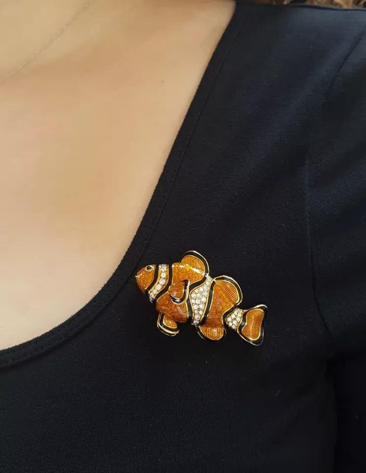 Henryk Kaston Finding Nemo Enamel Diamond Clownfish Fish Pin Brooch 1.25 ct 18K