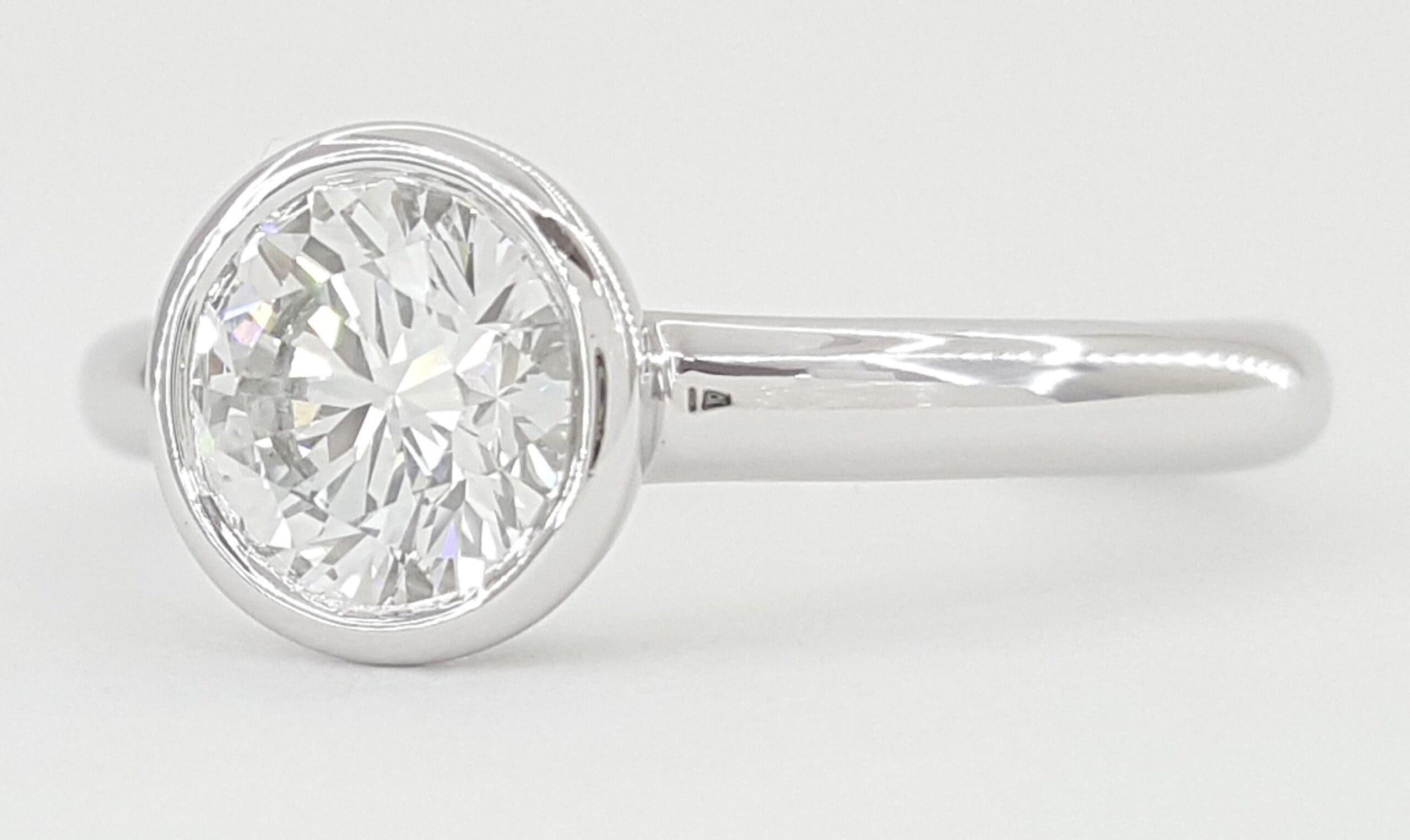 Tiffany & Co Round Diamond Solitaire Platinum Engagement Ring 0.92 ct Rt $17,450
