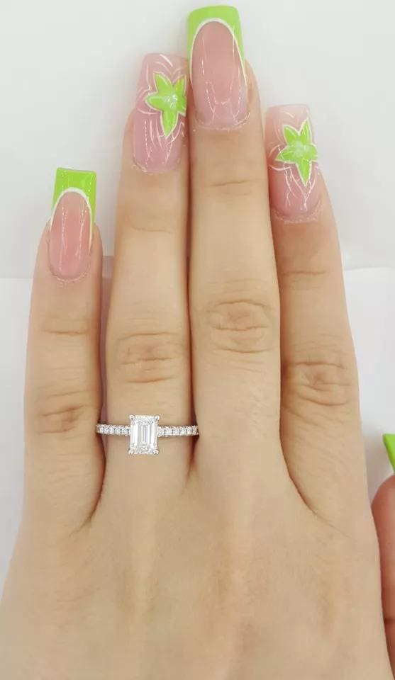 Emerald Cut Diamond 1.05 ct Engagement Ring 18K White Gold GIA D/Flawless