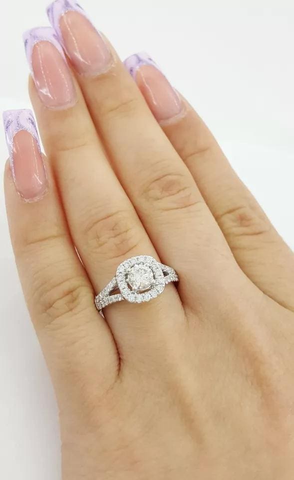 Round Brilliant Diamond Halo Engagement Ring 0.75 ct 14k White Gold Rtl 2,999