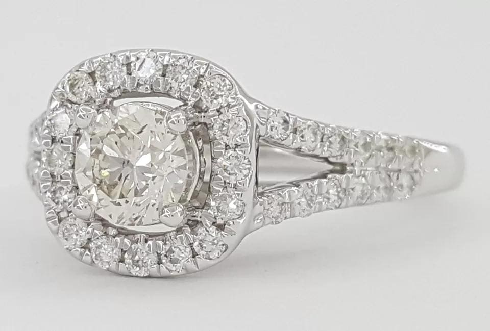 Round Brilliant Diamond Halo Engagement Ring 0.75 ct 14k White Gold Rtl 2,999