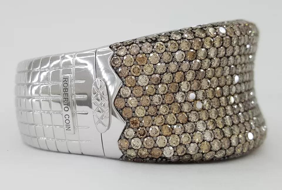 Roberto Coin Fantasia Collection Pave Diamond Bangle 94.3 Grams 18K Gold 27.8 ct
