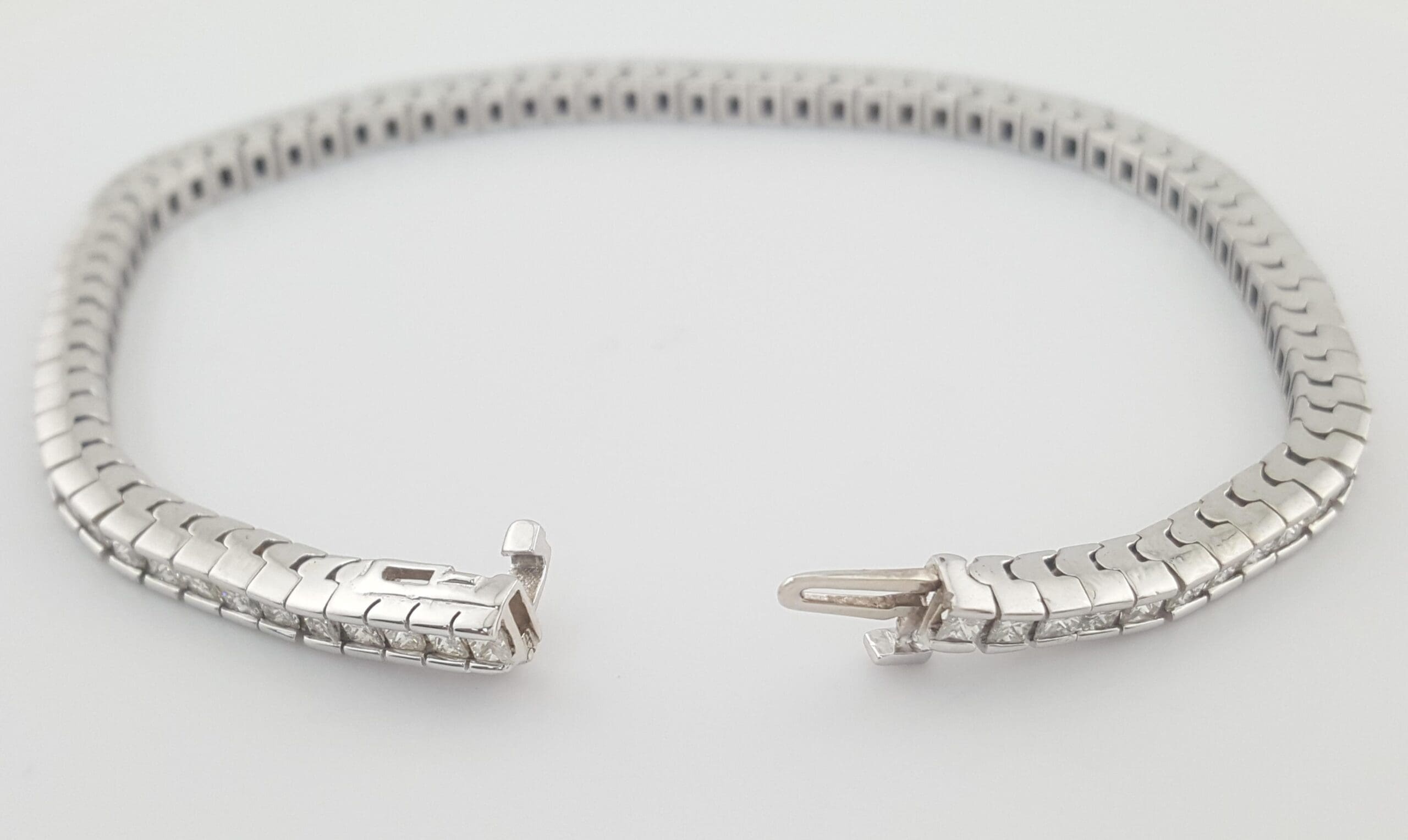 Princess Cut Diamond Tennis Bracelet 4 ct 18K White Gold 7" Retail $8K