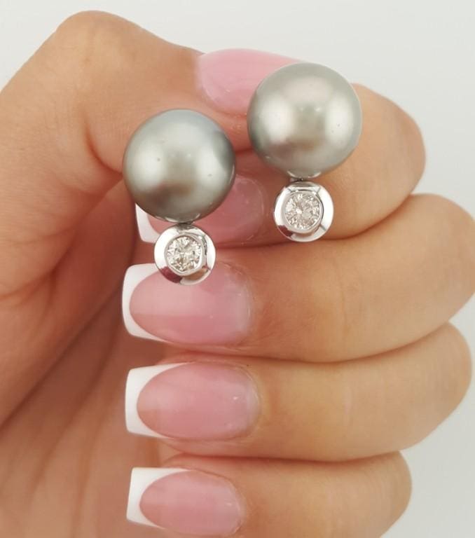 Tahitian Black Pearl Diamond Stud Earrings 12.7mm 0.5 ct 14k White Gold