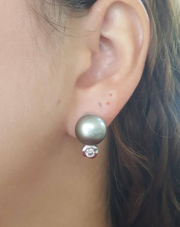 Tahitian Black Pearl Diamond Stud Earrings 12.7mm 0.5 ct 14k White Gold