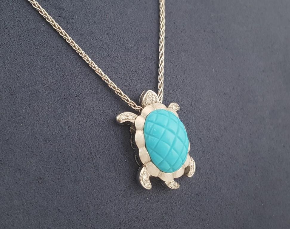 Sea Turtle Diamond Pendant Necklace 0.13 ct 18K White Gold 9.8 Grams Italy